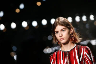 Look 25